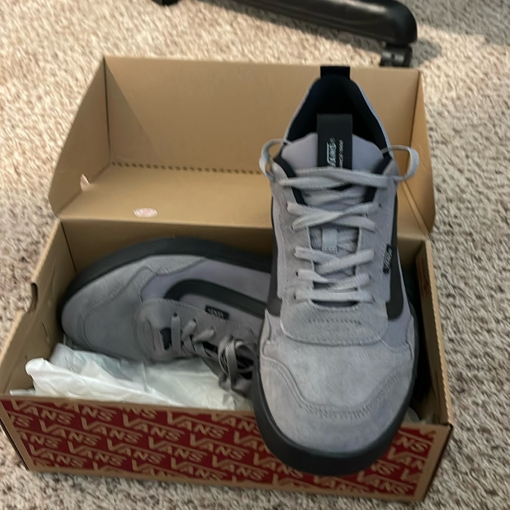 Men’s lace up Vans